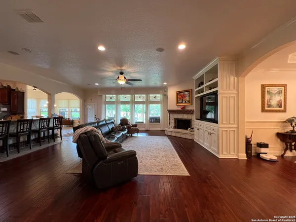 $794,000 | 21918 Pesa Cove, Garden Ridge, TX 78266