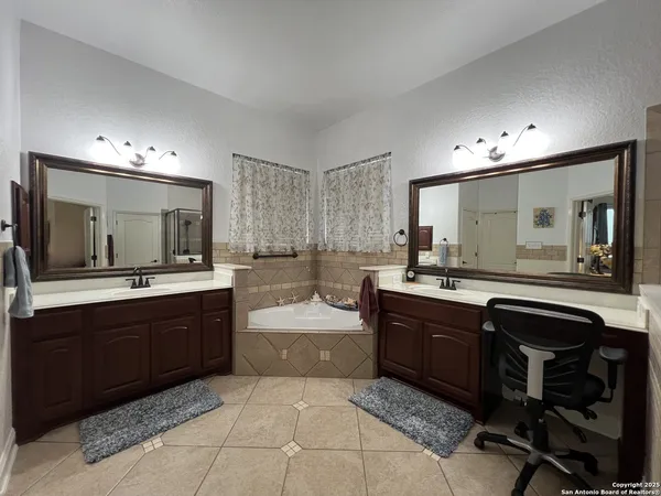 $794,000 | 21918 Pesa Cove, Garden Ridge, TX 78266