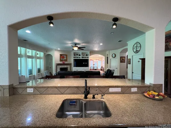 $794,000 | 21918 Pesa Cove, Garden Ridge, TX 78266