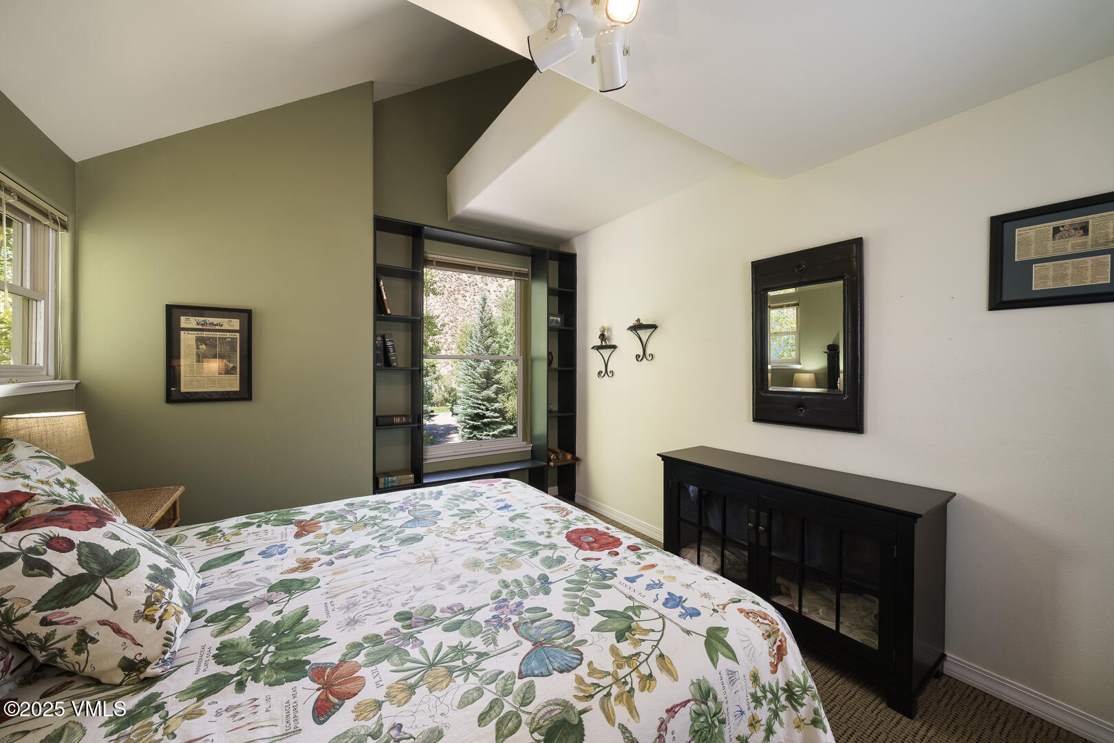 881 June Creek Road Edwards, CO 81632 - Photo 15 of 103 881_June_Creek_Interiors_034