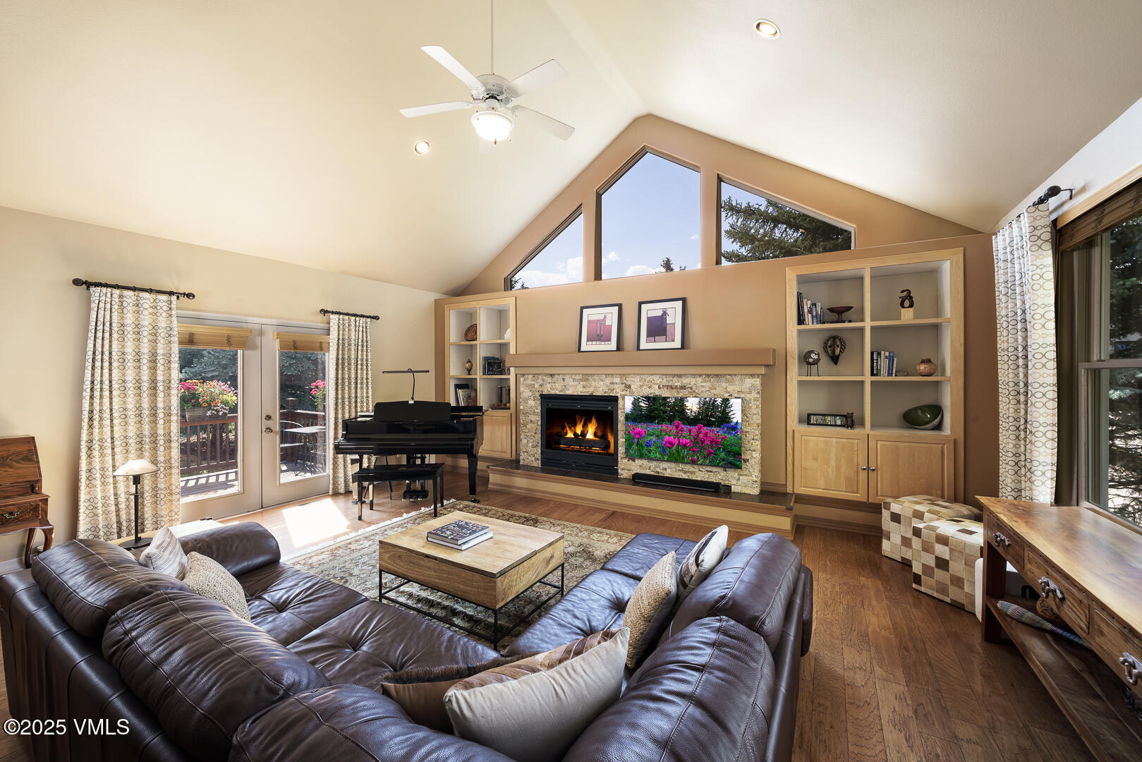 881 June Creek Road Edwards, CO 81632 - Photo 4 of 103 881_June_Creek_Interiors_010