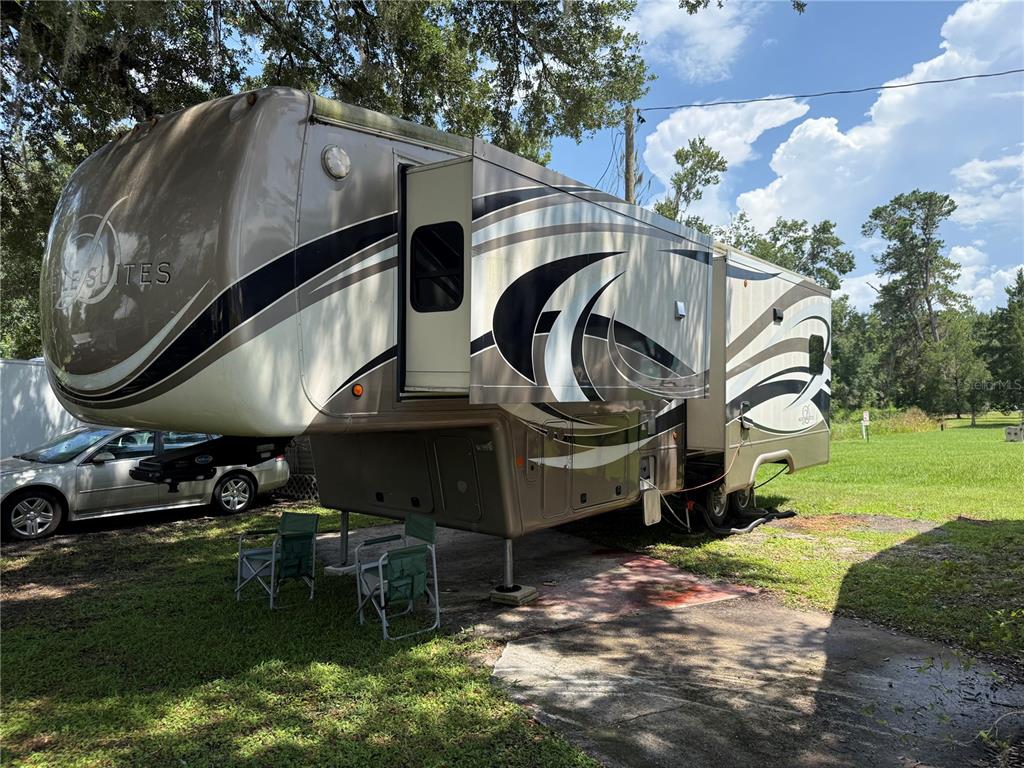 2092 Culbreath Road, Unit D24 Brooksville, FL 34602 - Photo 38 of 55