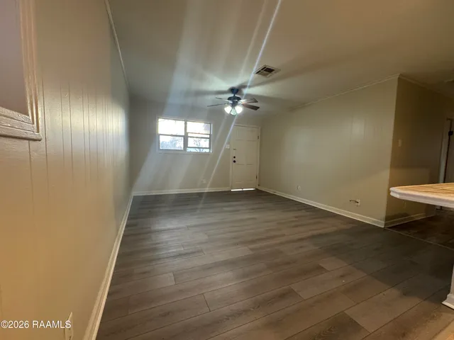 $1,300 | 300 Belle Homme Drive, Lafayette, LA 70506