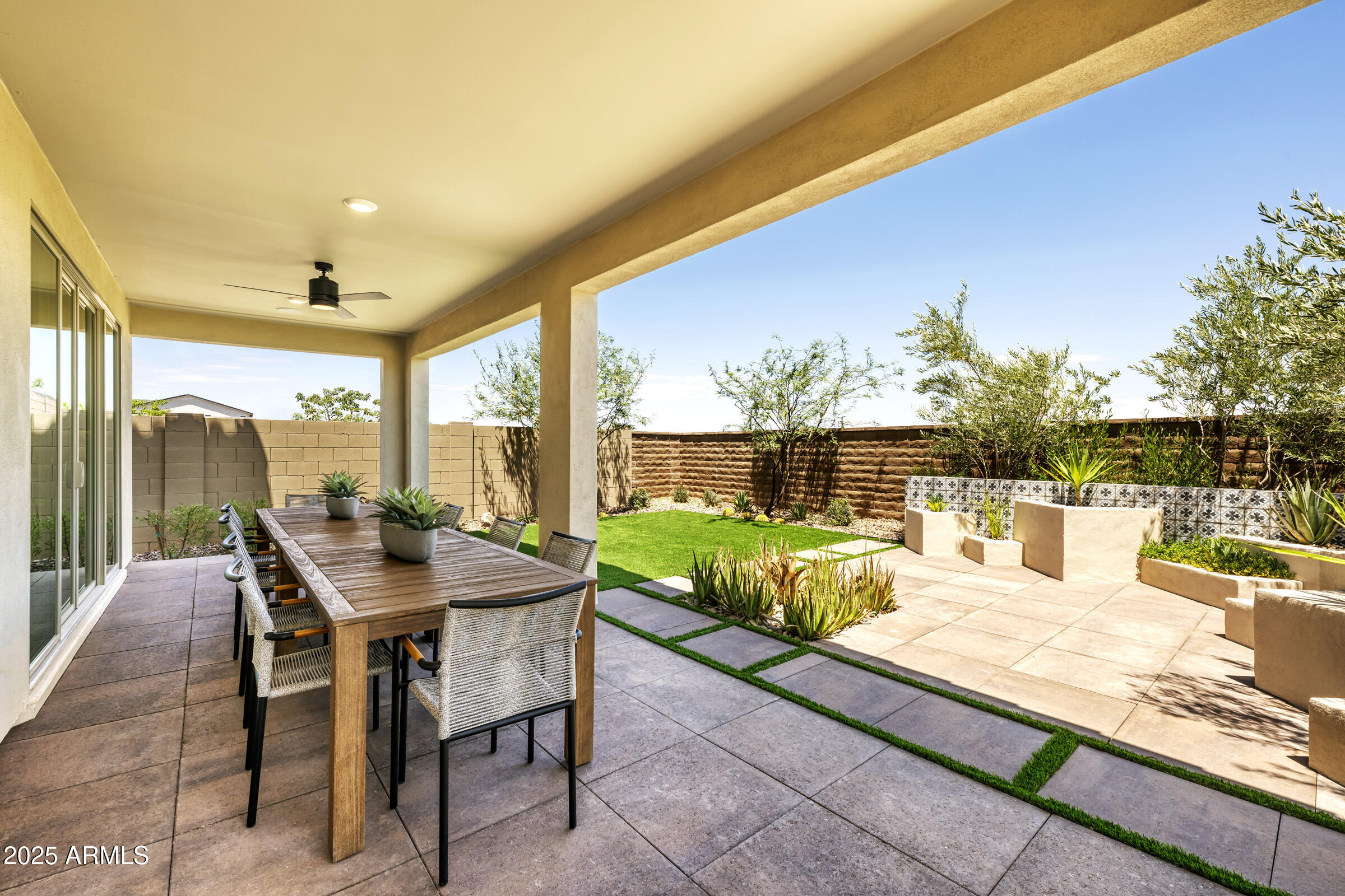 1506 East Coconino Way Gilbert, AZ 85298 - Photo 10 of 13 a outdoor view with a sitting space