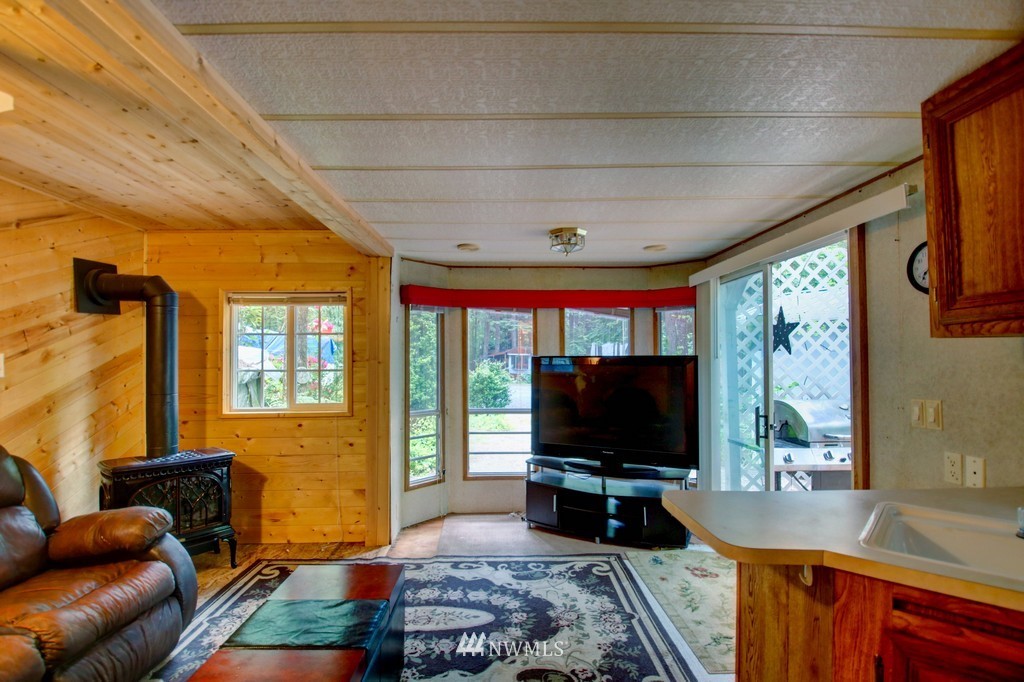 1041 Exit Road Maple Falls, WA 98266 - Photo 8 of 31