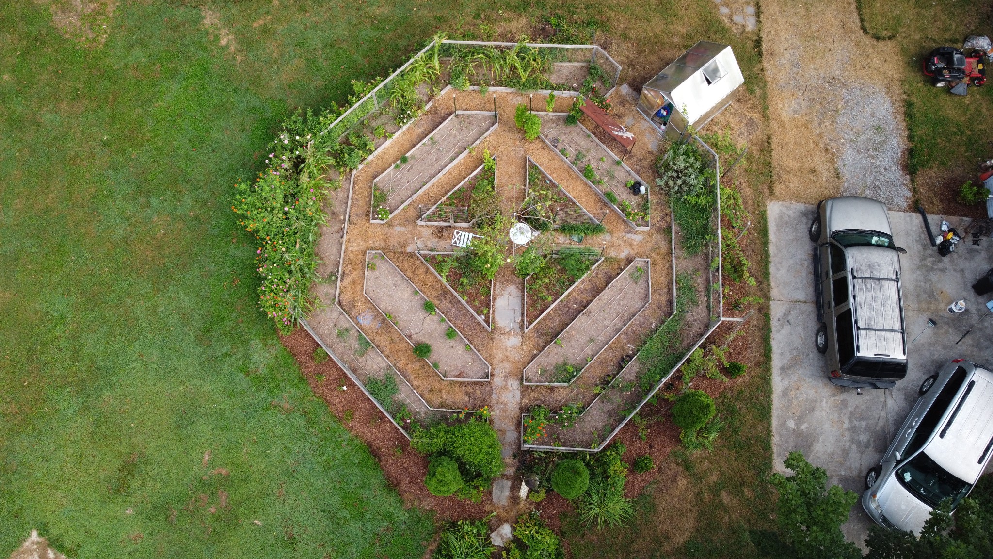 4020 Clovercroft Road Franklin, TN 37067 - Photo 62 of 63 an aerial view of a house with a yard