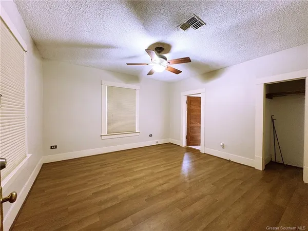 $1,200 | 512 11th Street, Lake Charles, LA 70601