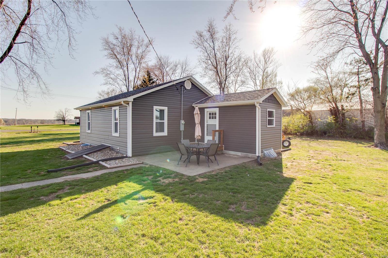 31232 Ingham Lane Brighton, IL 62012 - Photo 29 of 34