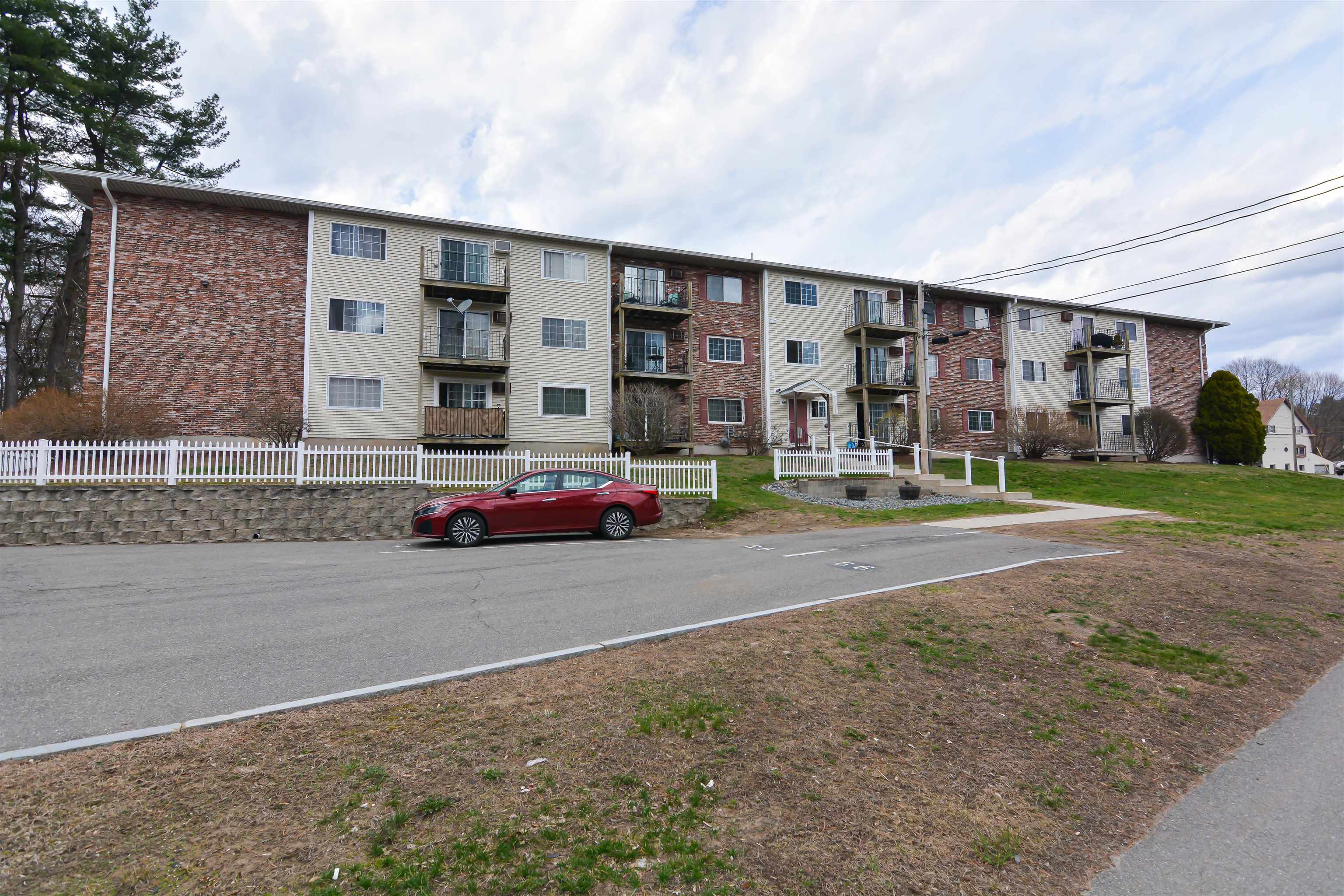 1311 Hanover Street, Unit 33 Manchester, NH 03104 - Photo 13 of 13