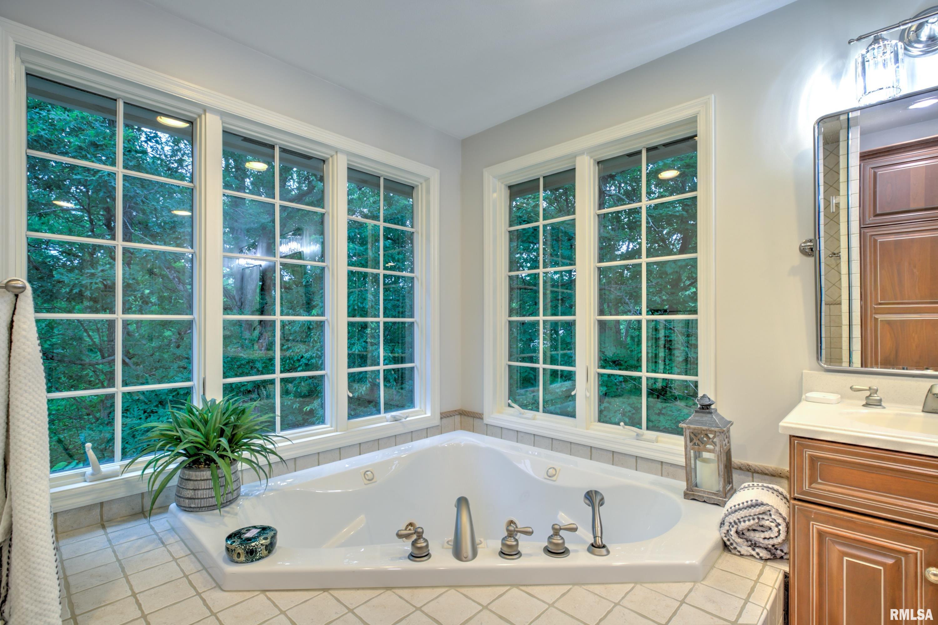 112 Greystone Court Dunlap, IL 61525 - Photo 47 of 82