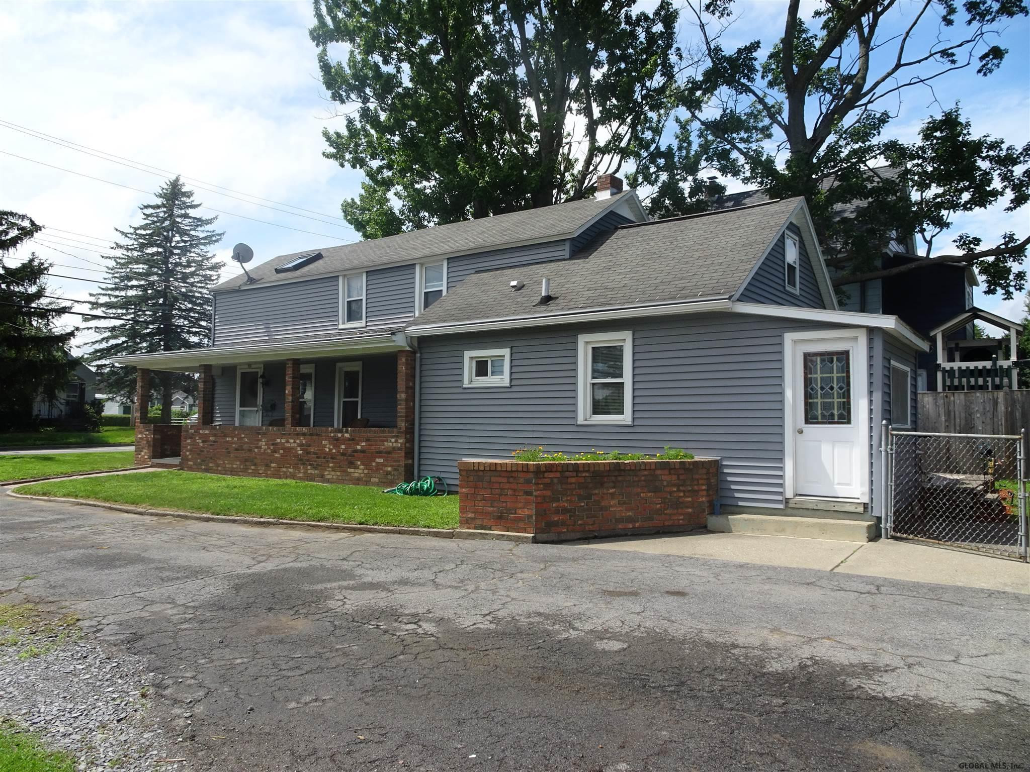 204 Mariaville Road Rotterdam, NY 12306 - Photo 2 of 20 Photo 2