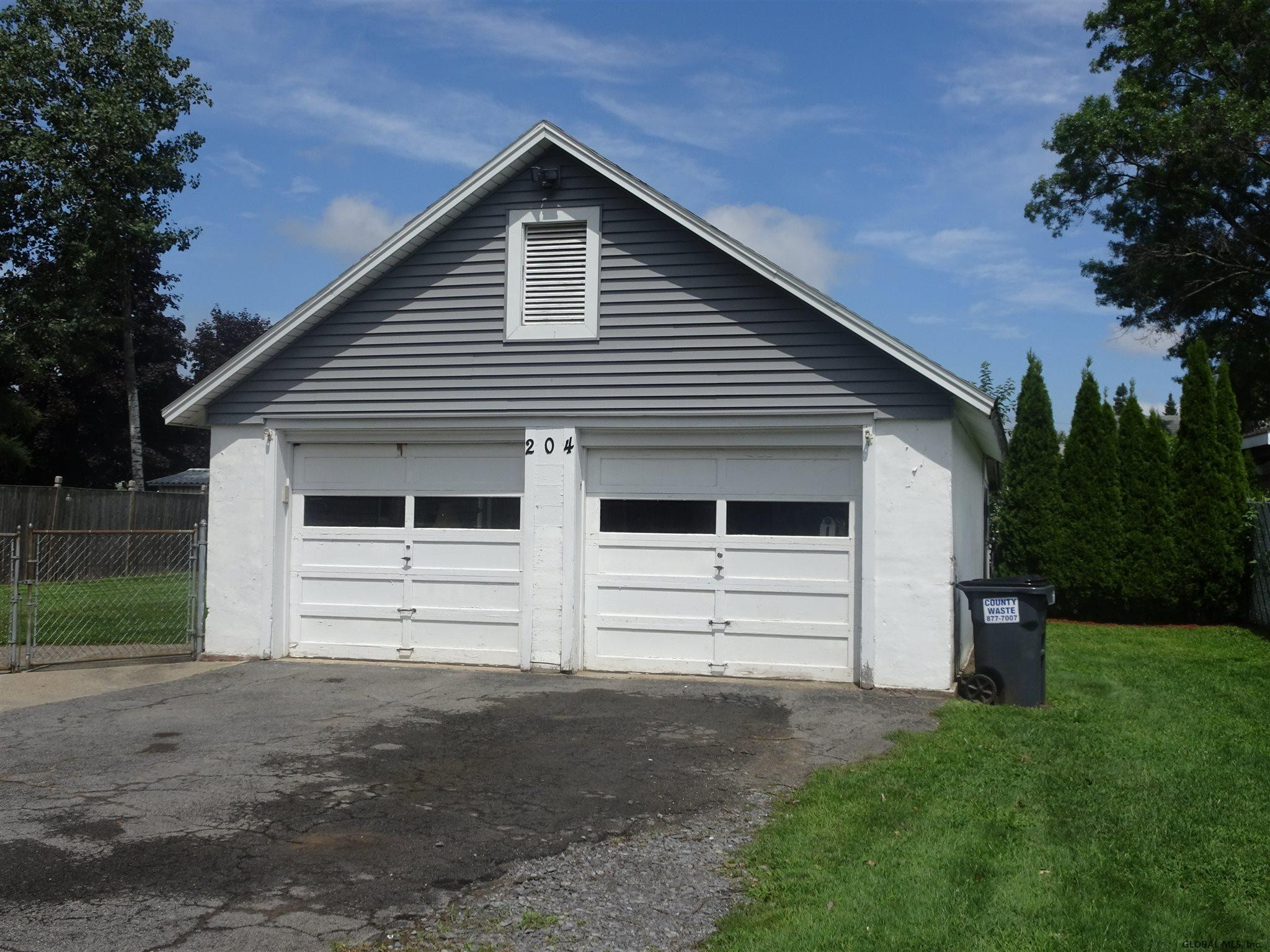 204 Mariaville Road Rotterdam, NY 12306 - Photo 3 of 20 Photo 3