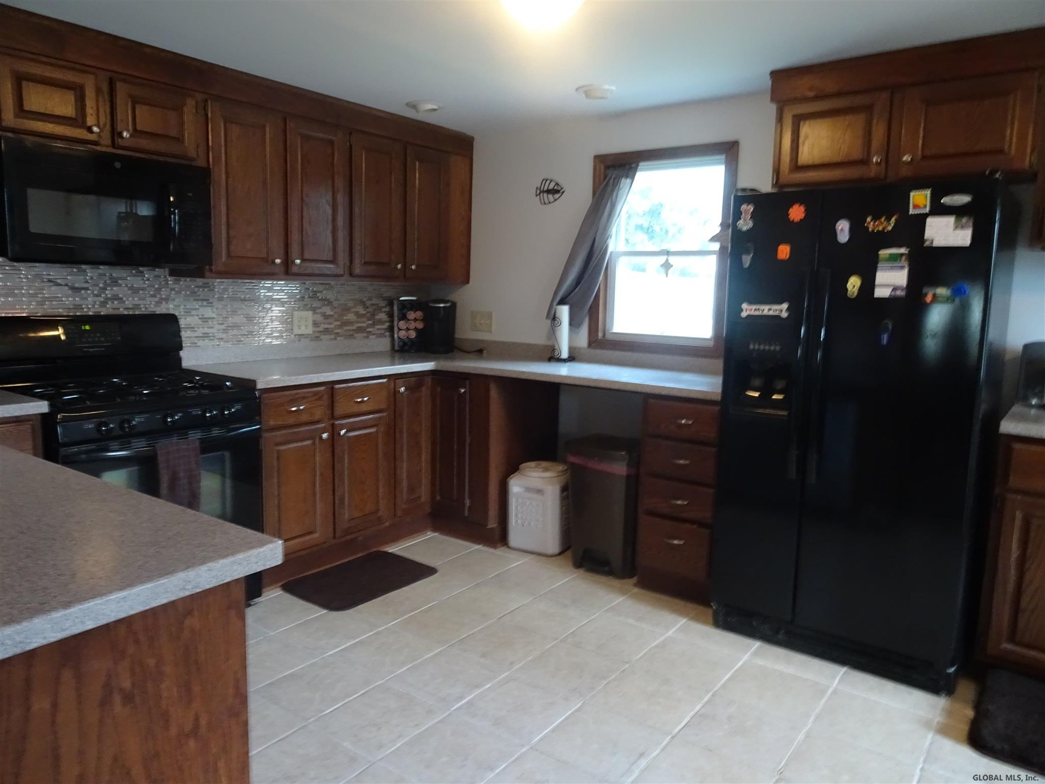 204 Mariaville Road Rotterdam, NY 12306 - Photo 9 of 20 Photo 9
