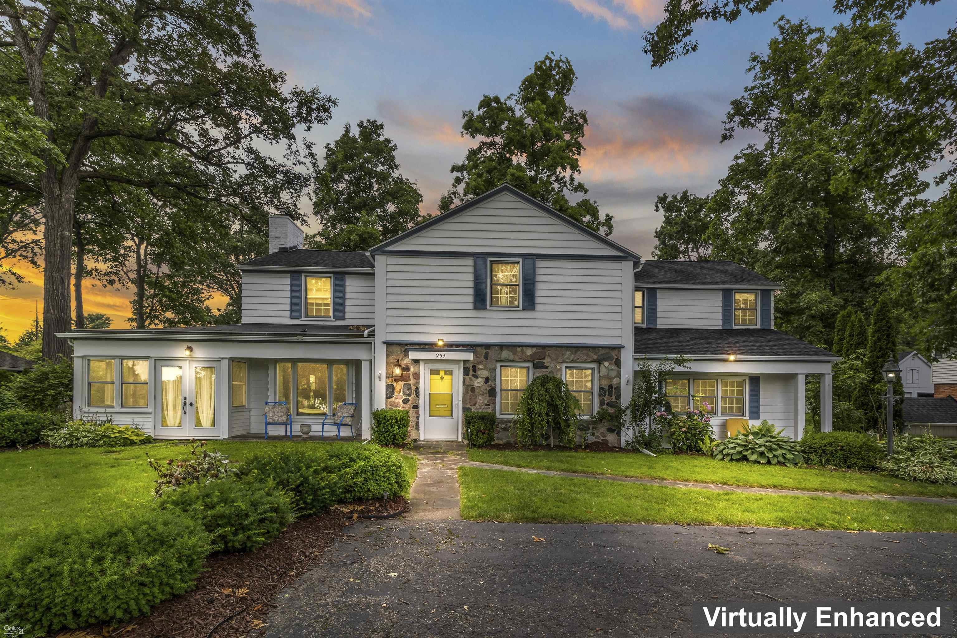 955 North Riverside Avenue St. Clair, MI 48079 - Photo 1 of 43 Gallery Image 1