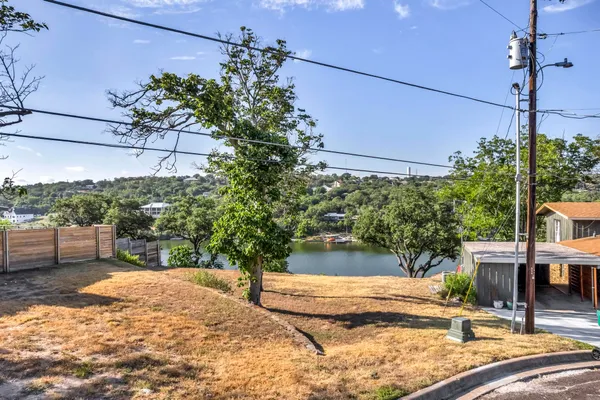 $469,000 | 2800 Circle Drive, Marble Falls, TX 78654