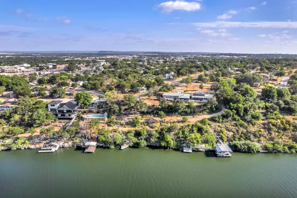 $469,000 | 2800 Circle Drive, Marble Falls, TX 78654