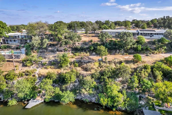 $469,000 | 2800 Circle Drive, Marble Falls, TX 78654