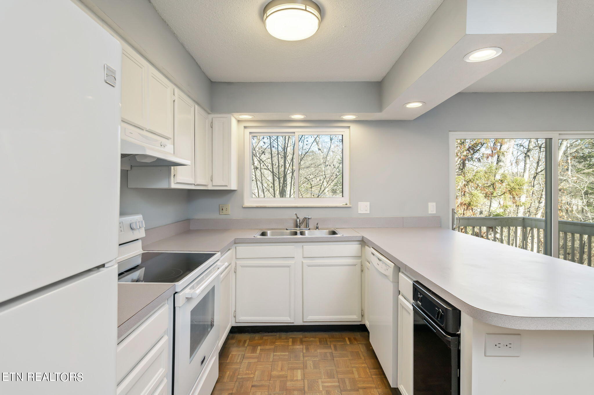 36 Brookside Drive Oak Ridge, TN 37830 - Photo 16 of 38 15-web-or-mls-36 Brookside Drive-16