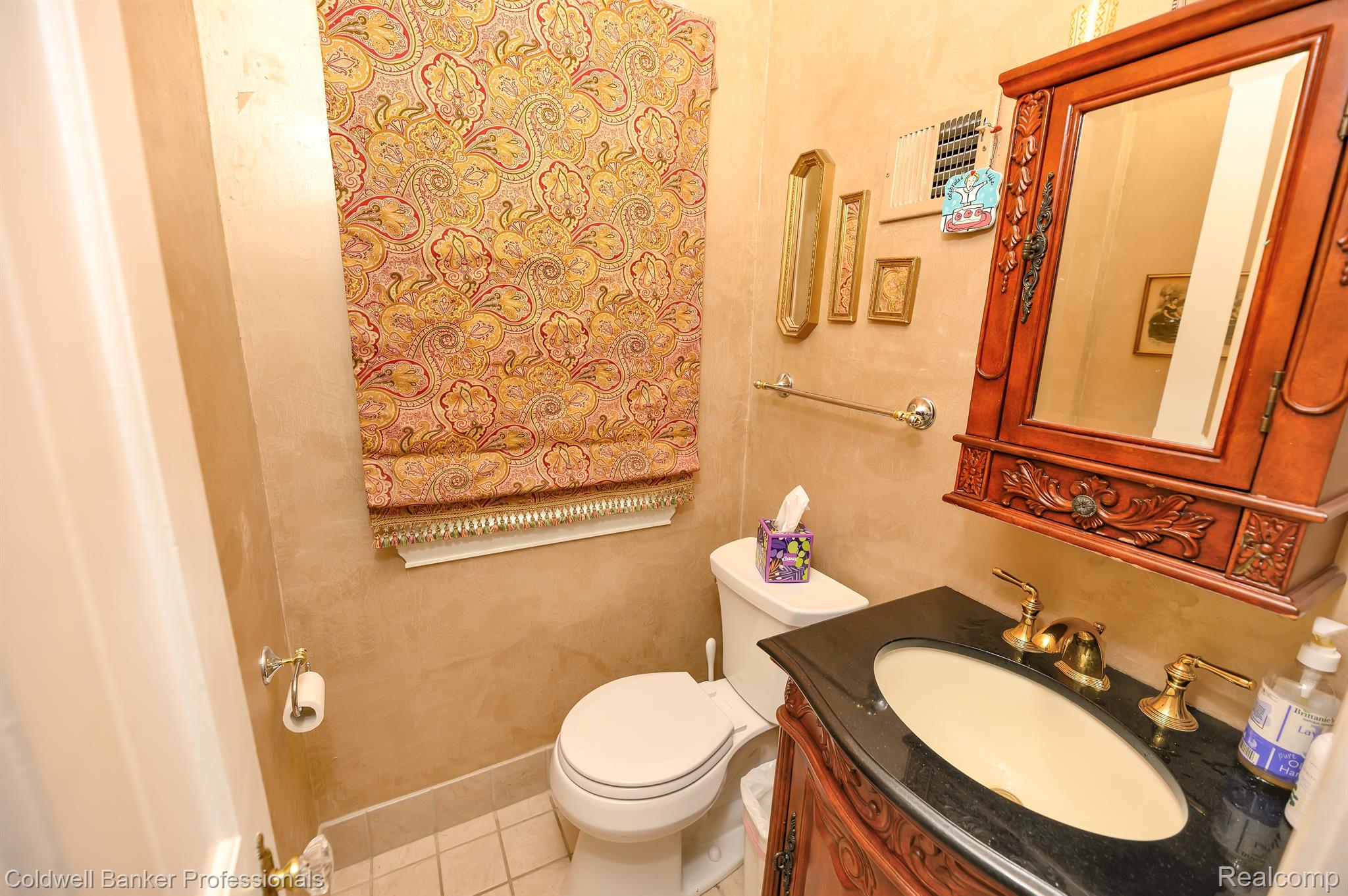 465 Fisher Road Grosse Pointe, MI 48230 - Photo 24 of 44 Gallery Image 24