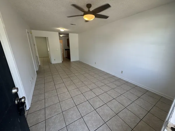 $1,295 | 107 Pickle Street, Unit C, Shelbyville, TN 37160