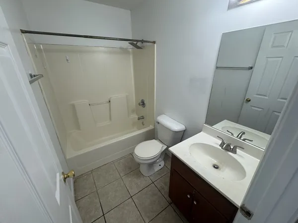 $1,295 | 107 Pickle Street, Unit C, Shelbyville, TN 37160