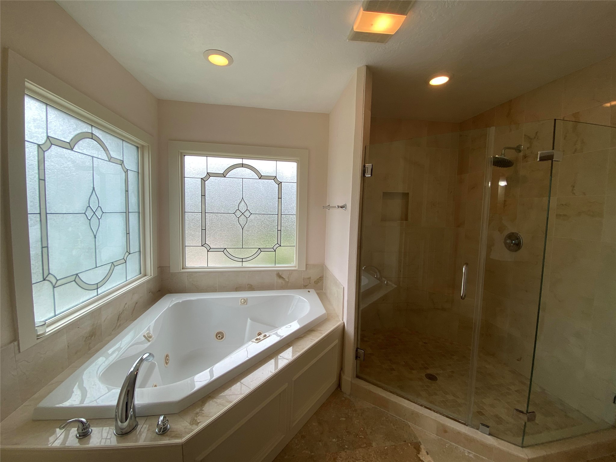 911 Hawthorne Road Clear Lake Shores, TX 77565 - Photo 20 of 50 Speaks For Itself! This Could Be Your Happy Place To Soak!