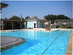 911 Hawthorne Road Clear Lake Shores, TX 77565 - Photo 36 of 50 Community Salt Water Pool