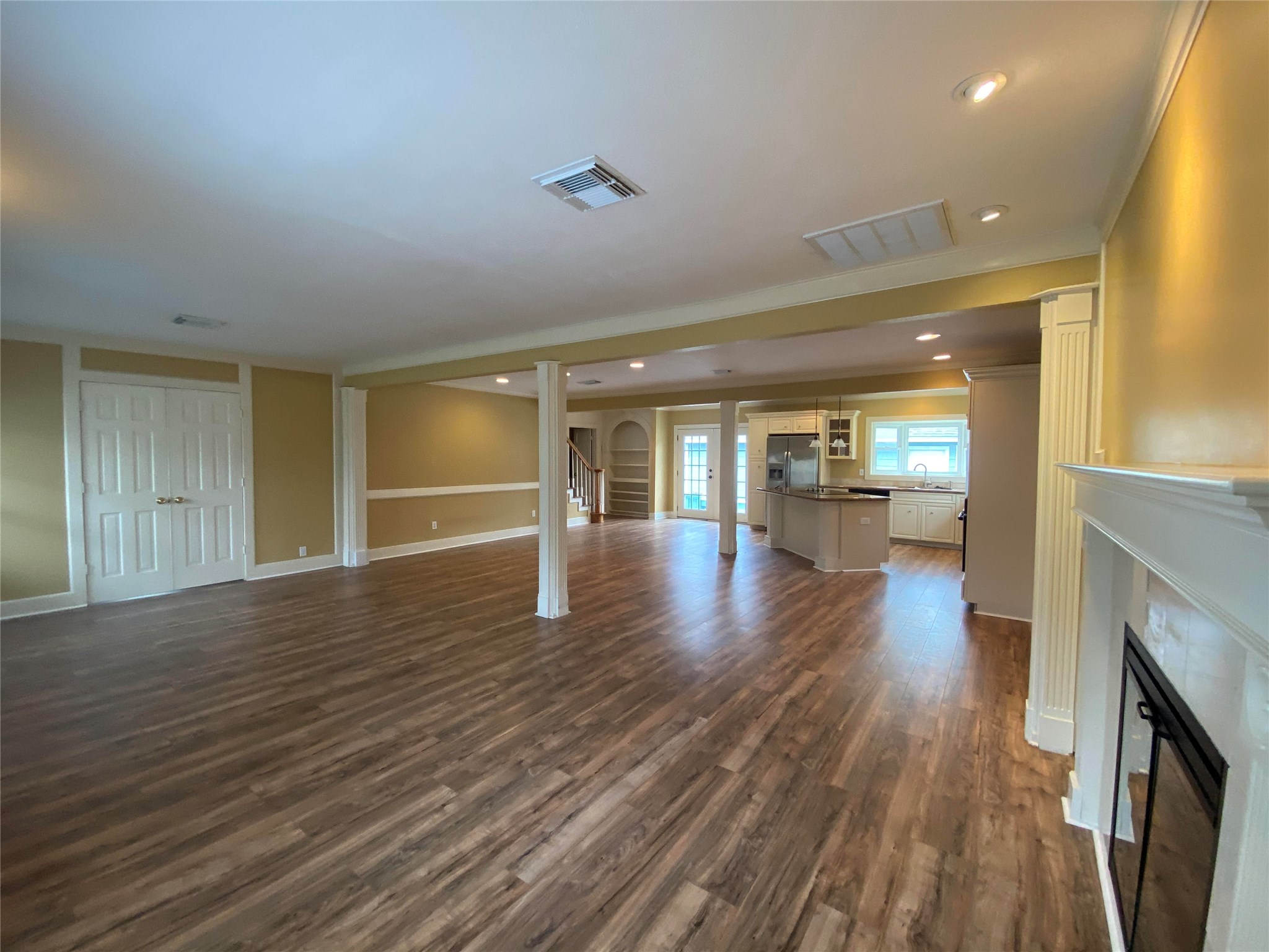 911 Hawthorne Road Clear Lake Shores, TX 77565 - Photo 6 of 50 View Across To The Other Side Of The Room