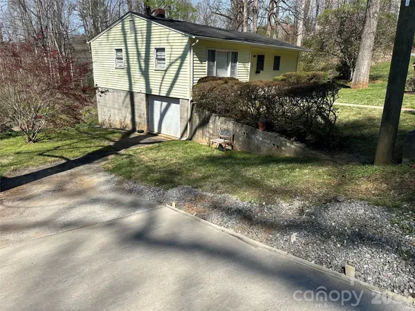 $185,000 | 624 Broadway Street Northwest, Lenoir, NC 28645