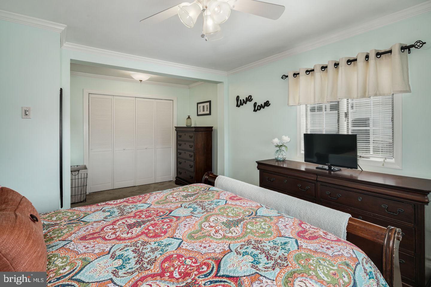 11 Tinsel Road Levittown, PA 19056 - Photo 23 of 35 Gallery Image 23