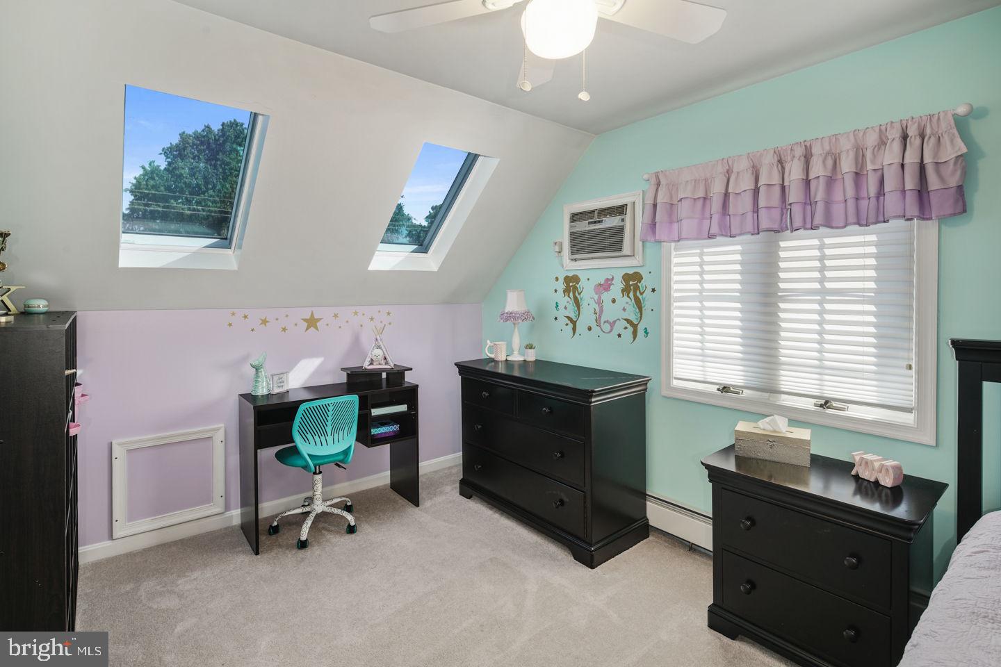 11 Tinsel Road Levittown, PA 19056 - Photo 28 of 35 Bedroom 3 (Skylights)