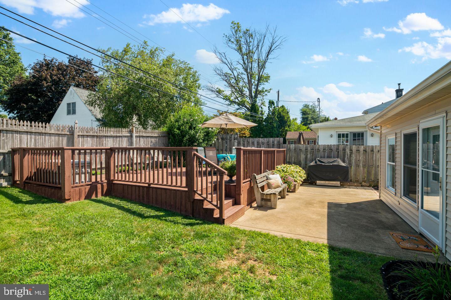 11 Tinsel Road Levittown, PA 19056 - Photo 32 of 35 Patio