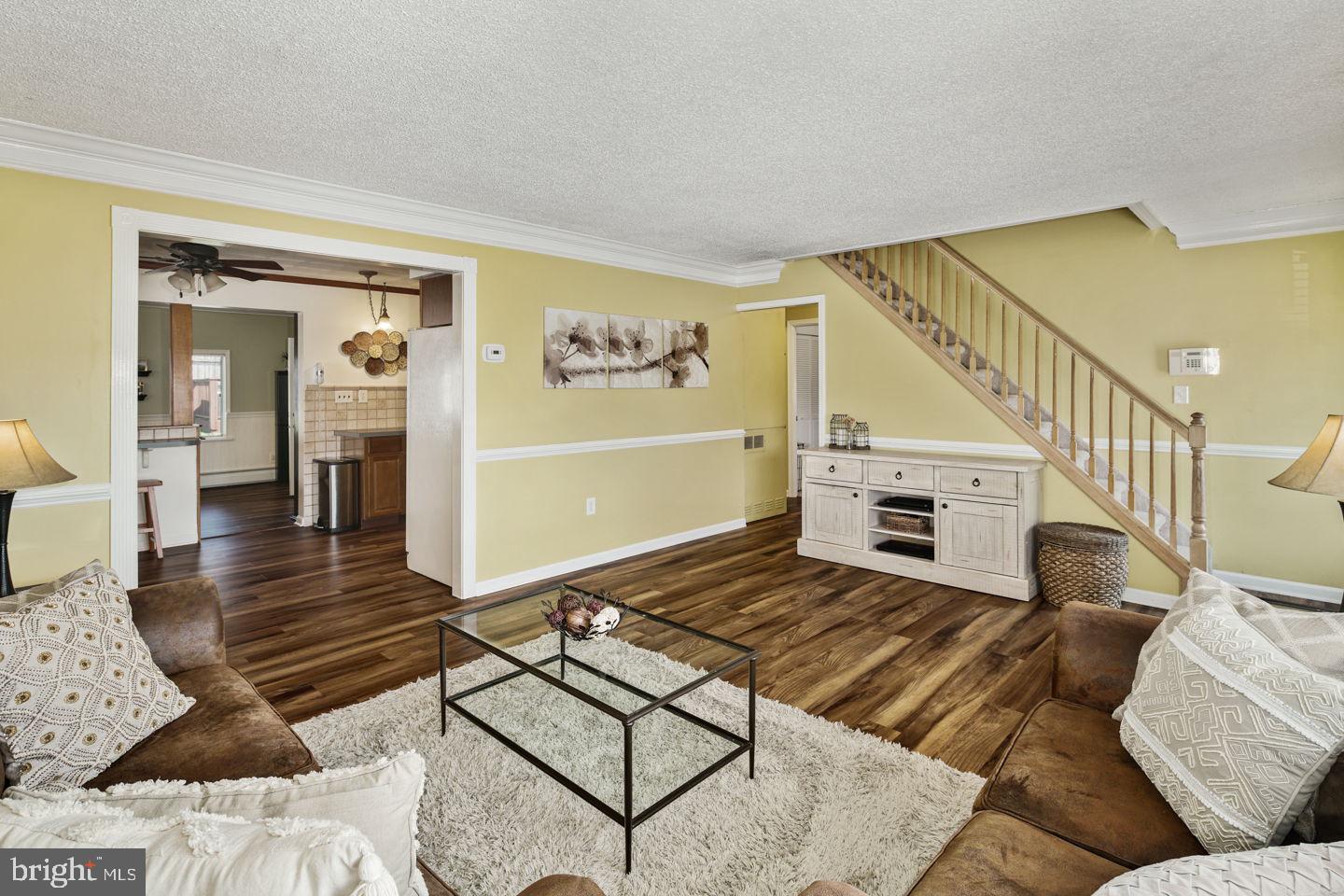 11 Tinsel Road Levittown, PA 19056 - Photo 9 of 35 Gallery Image 9