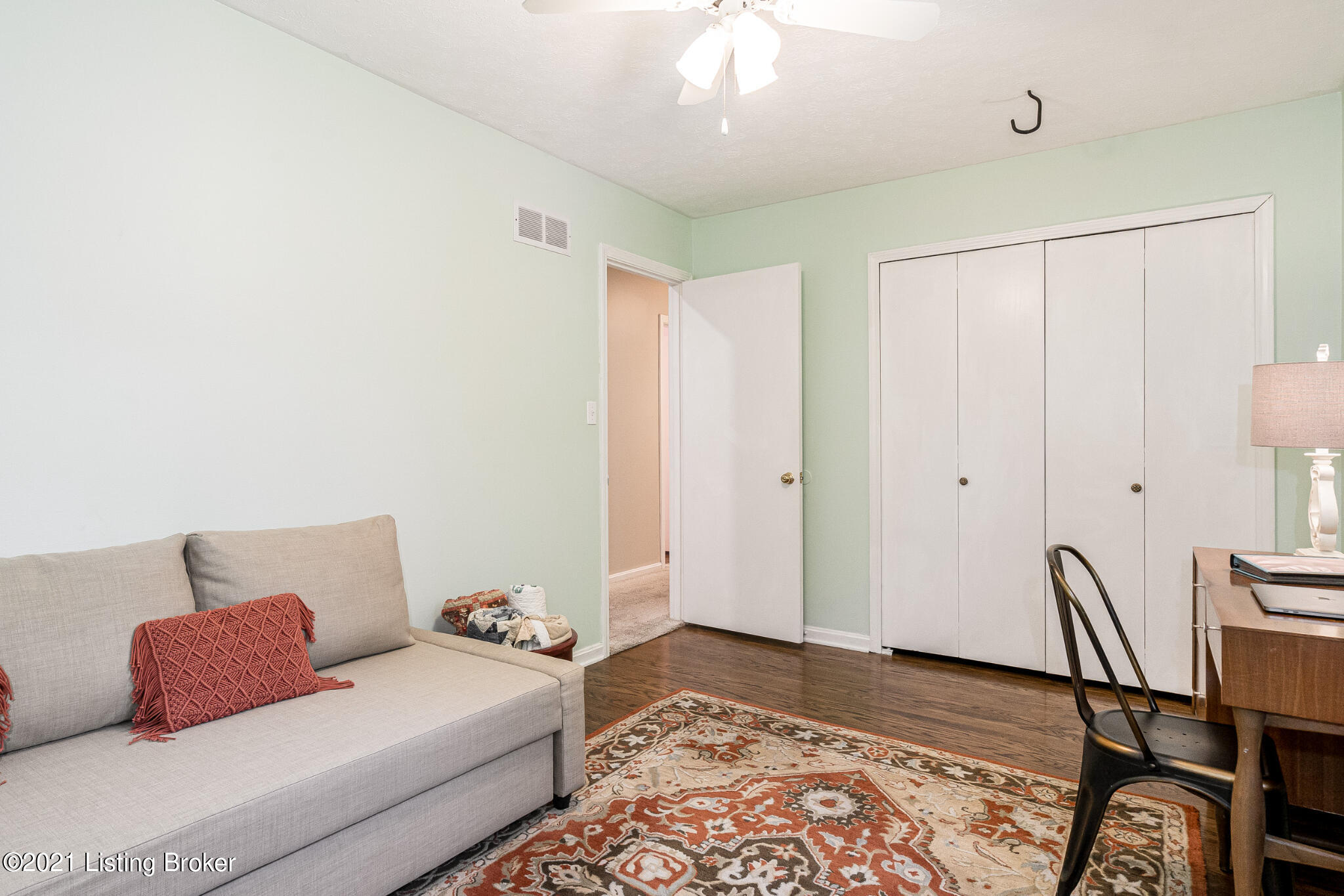 8913 La Costa Road Louisville, KY 40299 - Photo 27 of 51 26
