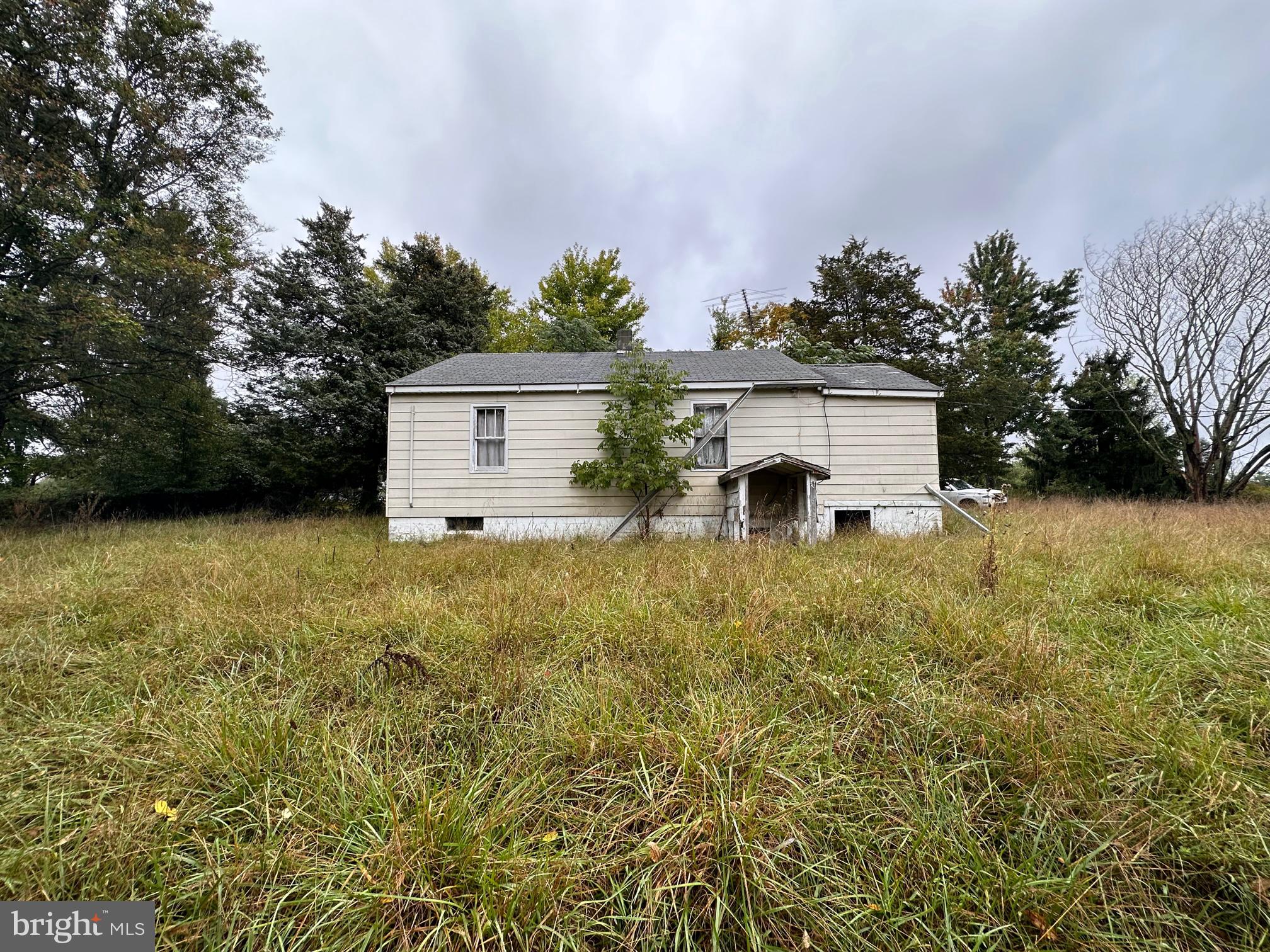 1245 Pious Ridge Road Berkeley Springs, WV 25411 - Photo 6 of 12 Gallery Image 6