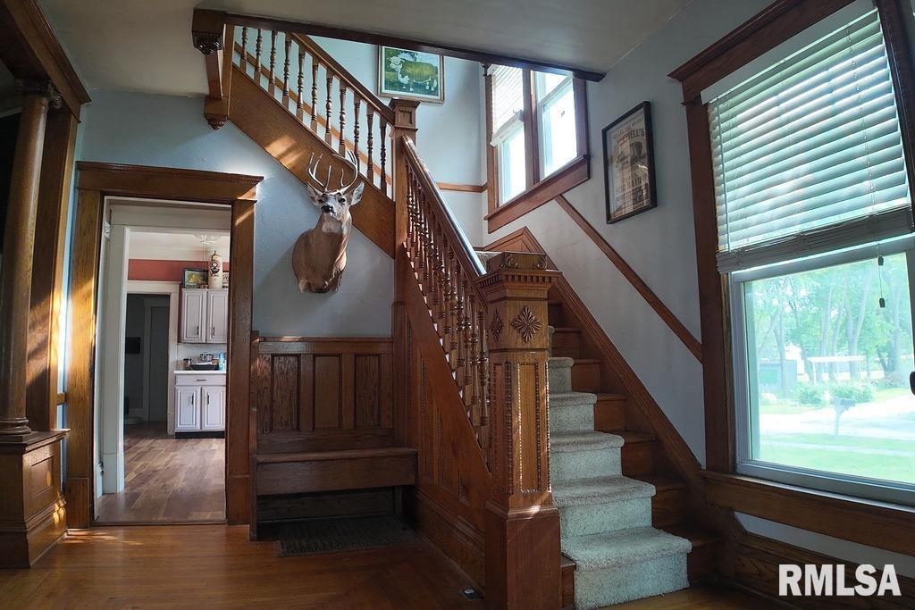 540 East Main Street Prairie City, IL 61470 - Photo 5 of 51