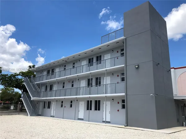 $1,600 | 1737 Northwest 3rd Avenue, Unit 5, Miami, FL 33136