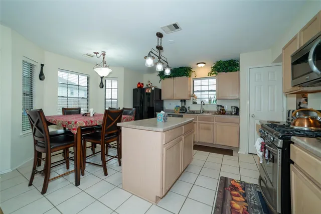 $2,150 | 5121 Alderney Court, Rosenberg, TX 77471