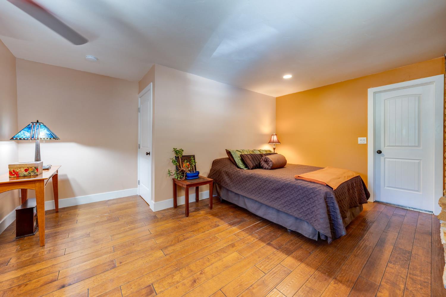 4600 El Caminito Road Shingle Springs, CA 95682 - Photo 47 of 76 a bedroom with a bed and a table