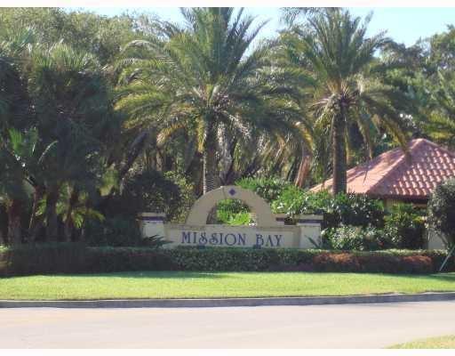 10340 Courtside Lane, Unit D Boca Raton, FL 33428 - Photo 2 of 16 Courtside Villas_2