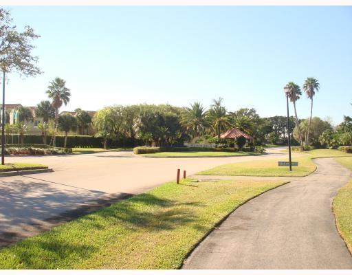 10340 Courtside Lane, Unit D Boca Raton, FL 33428 - Photo 3 of 16 Courtside Villas_3