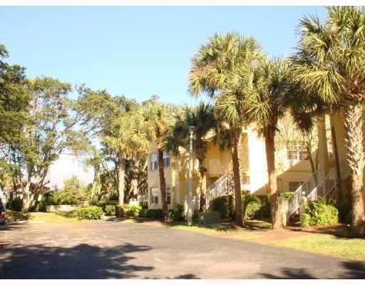 10340 Courtside Lane, Unit D Boca Raton, FL 33428 - Photo 4 of 16 Courtside Villas_4