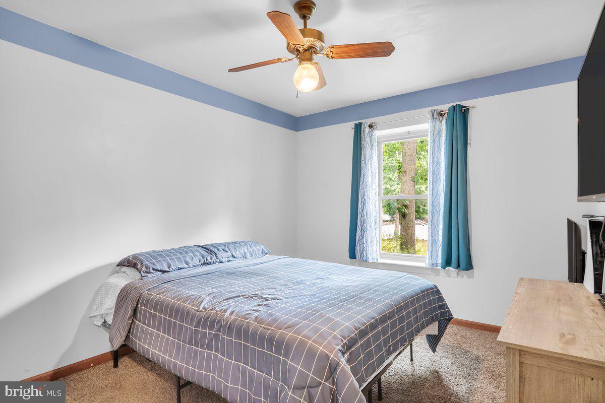 70 Winfield Road Sicklerville, NJ 08081 - Photo 10 of 30