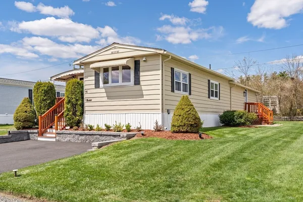 $300,000 | 46 Louie Lane, Raynham, MA 02767