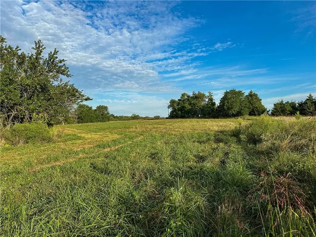 $210,000 | O Highway, Blairstown, MO 64726