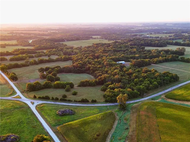 $210,000 | O Highway, Blairstown, MO 64726