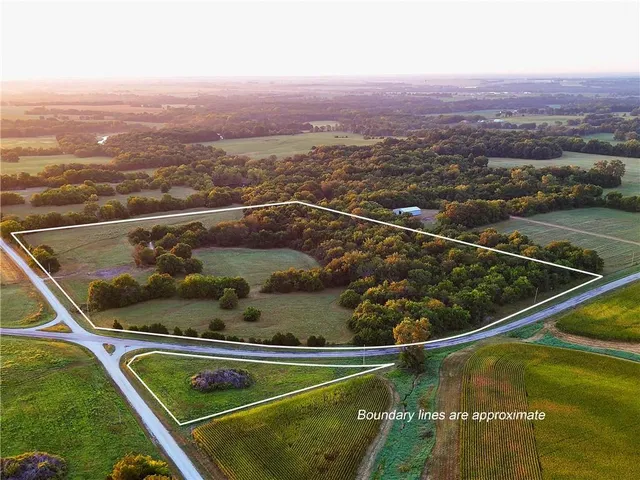 $210,000 | O Highway, Blairstown, MO 64726