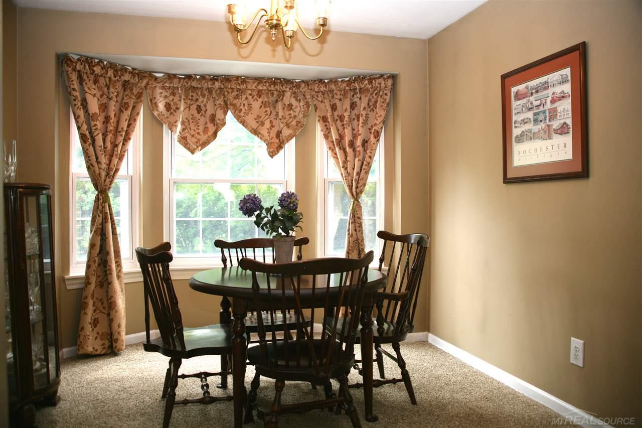 957 Hadley Road Rochester Hills, MI 48307 - Photo 5 of 23
