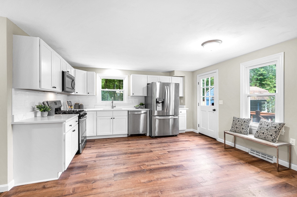 250 Groton Road Westford, MA 01886 - Photo 4 of 37