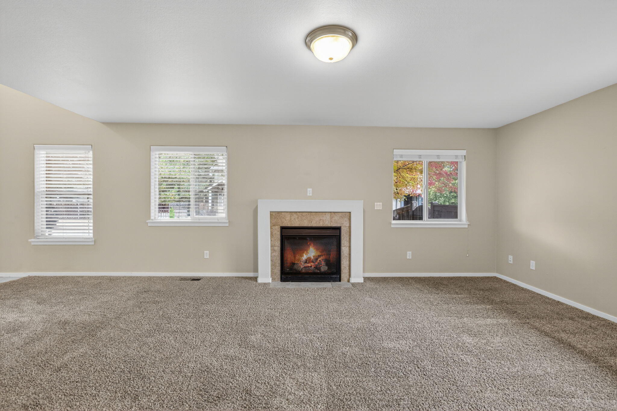 21154 Ritz Place Bend, OR 97702 - Photo 5 of 25 2025_10_15_21154_ritz_place-10